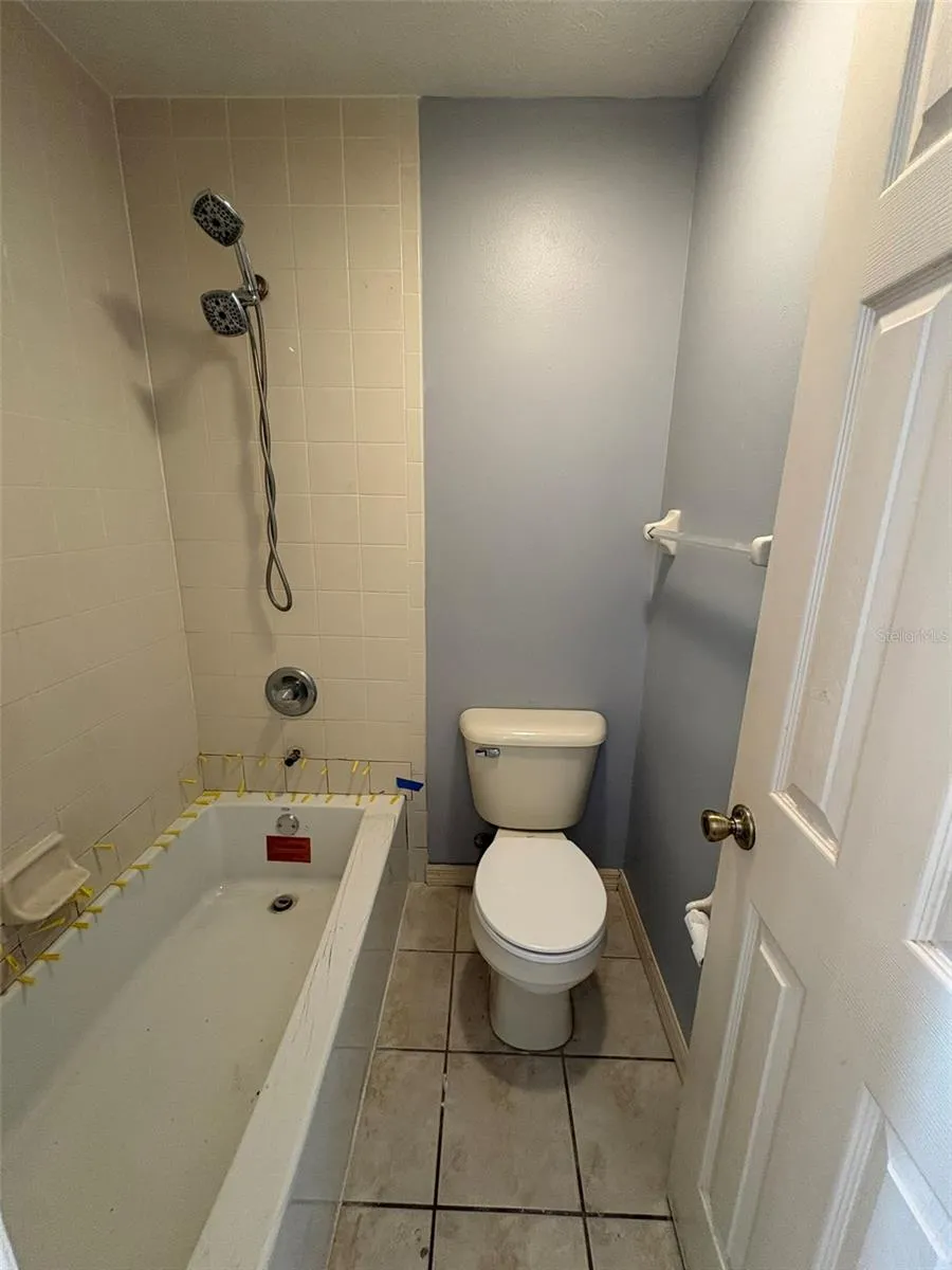 2060 NW 42ND STREET ocala, FL 34475