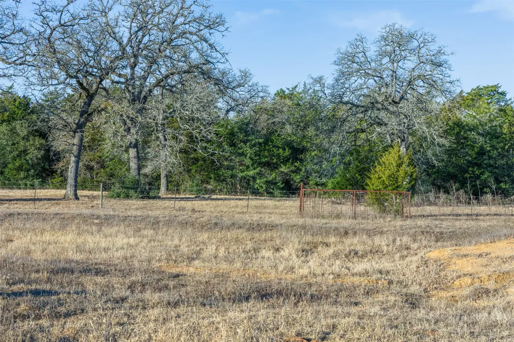 CR 332 Paige, TX 78659