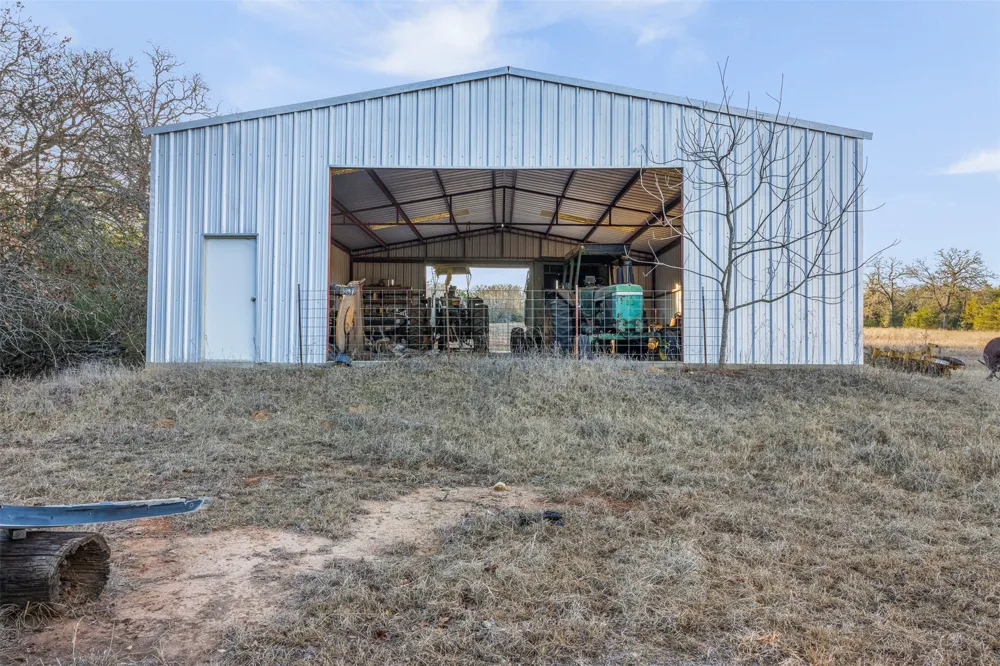 CR 332 Paige, TX 78659