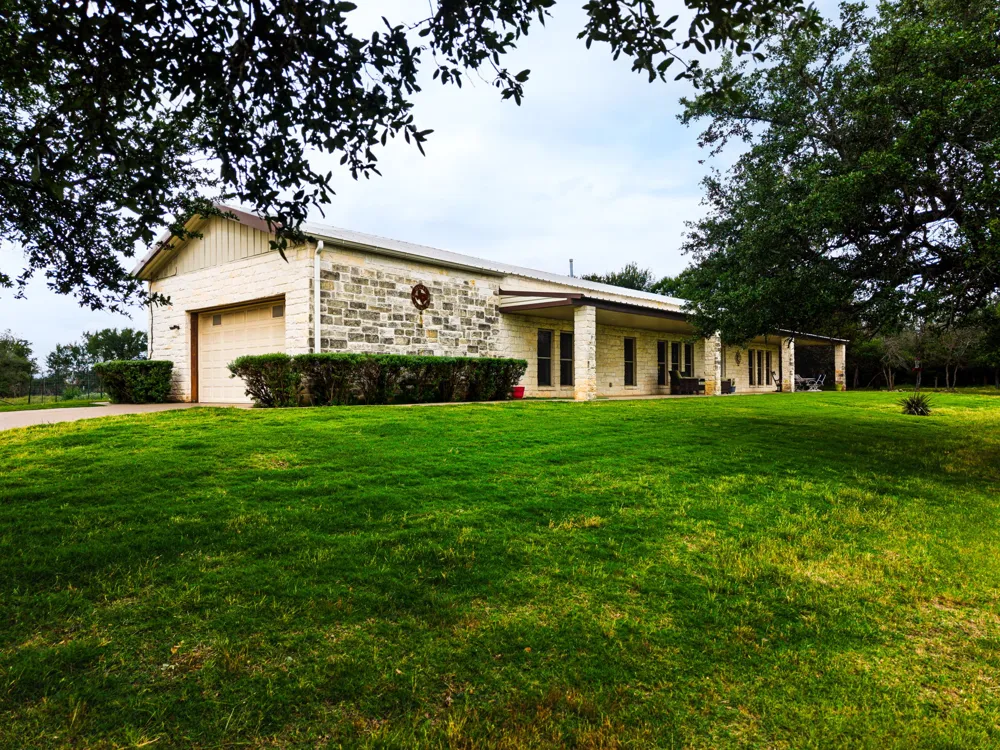 8089 E FM 580 E Kempner, TX 76539