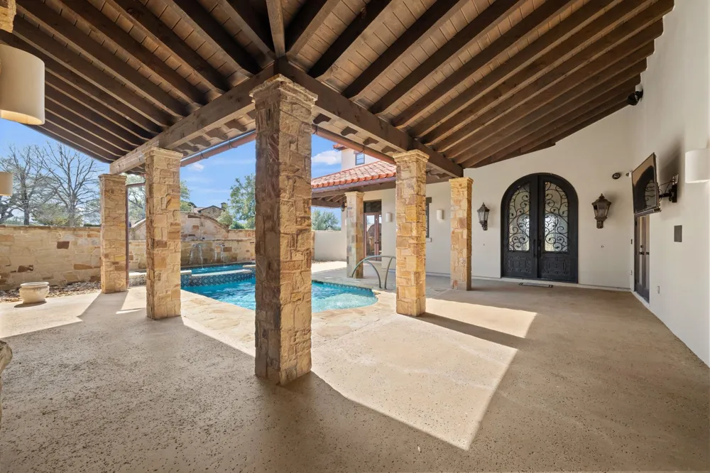 444 La Serena Loop Horseshoe Bay, TX 78657