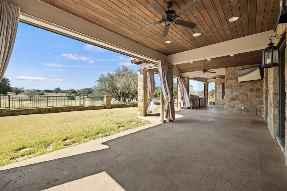 444 La Serena Loop Horseshoe Bay, TX 78657
