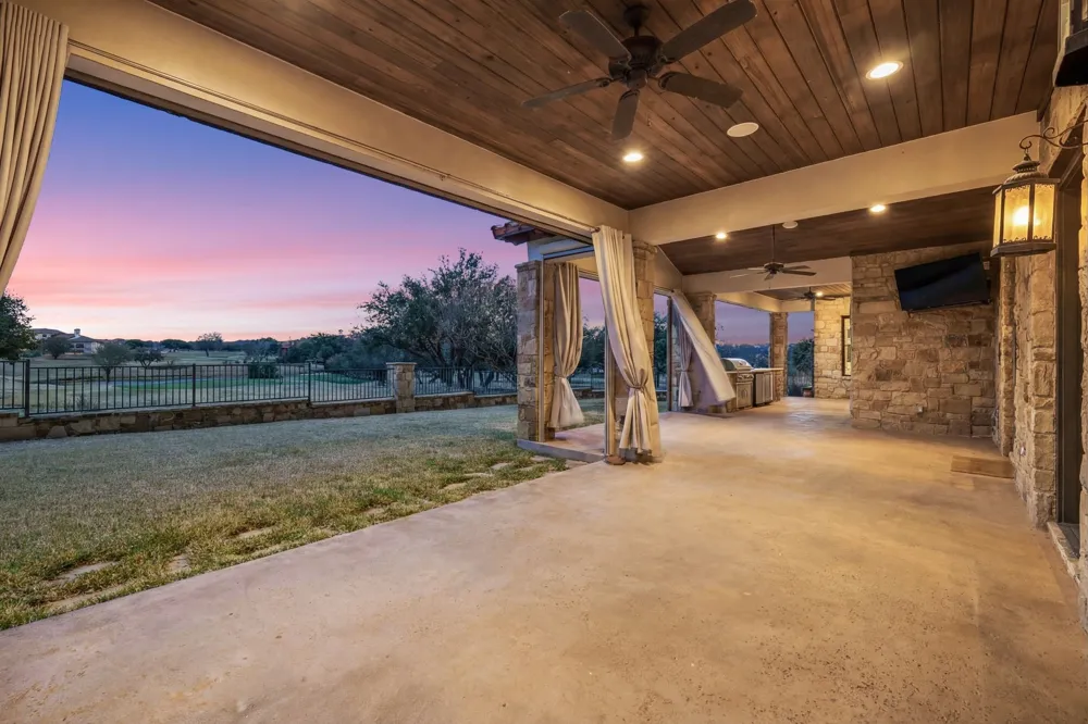 444 La Serena Loop Horseshoe Bay, TX 78657