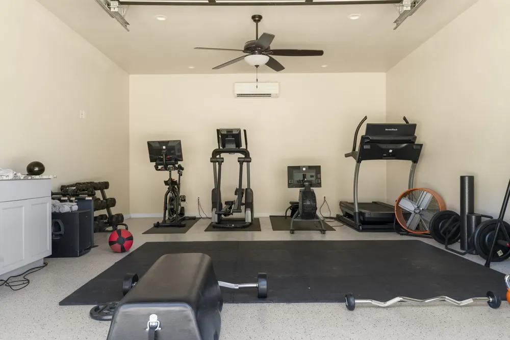 17011 E Darleen Drive Leander, TX 78641