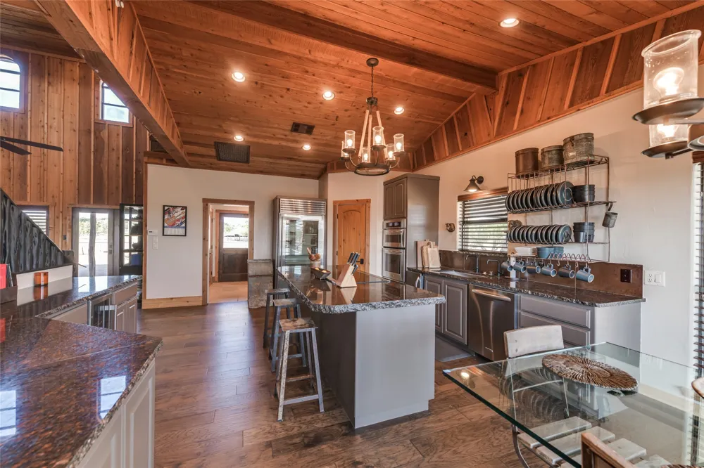 3019 S Highway 16 Llano, TX 78643