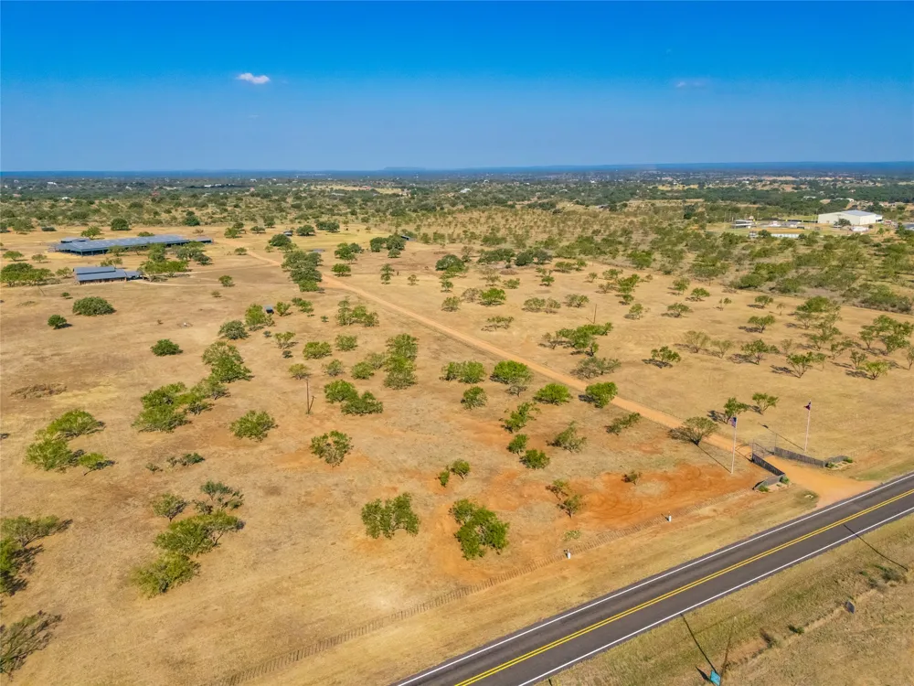 3019 S Highway 16 Llano, TX 78643