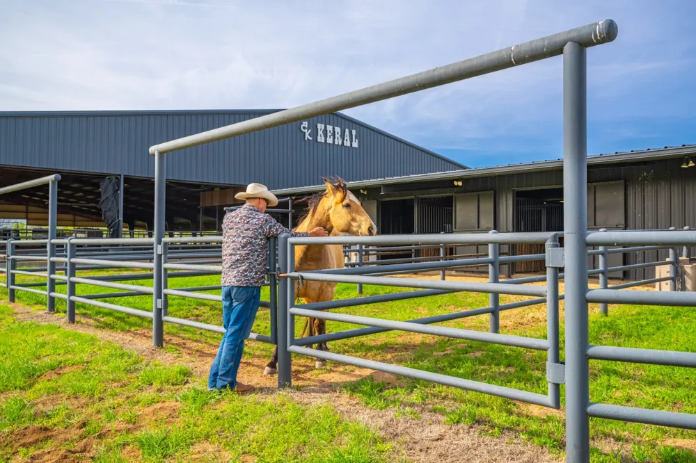 3019 S Highway 16 Llano, TX 78643