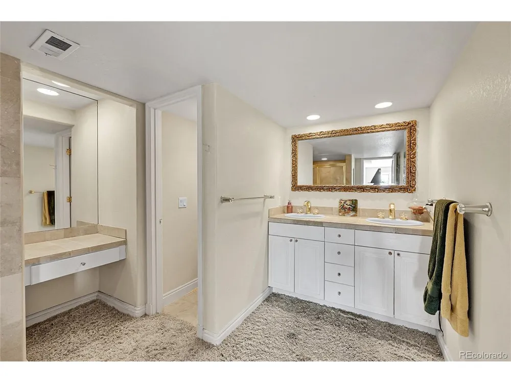 13794 W Kentucky Drive Lakewood, CO 80228