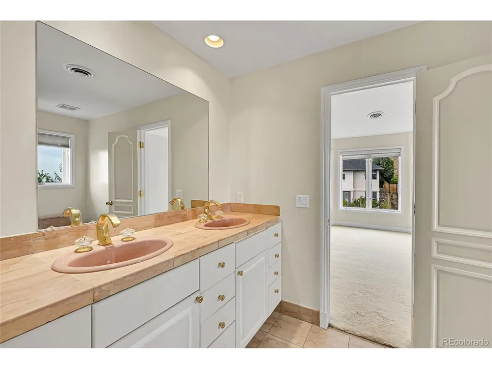 13794 W Kentucky Drive Lakewood, CO 80228