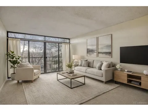 2 Adams Street #303