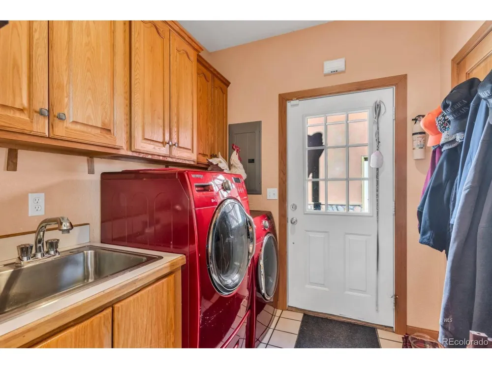 31 Black Fawn Lane Westcliffe, CO 81252