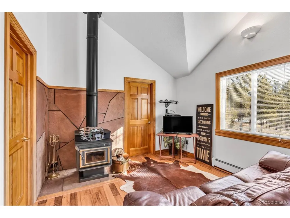 31 Black Fawn Lane Westcliffe, CO 81252
