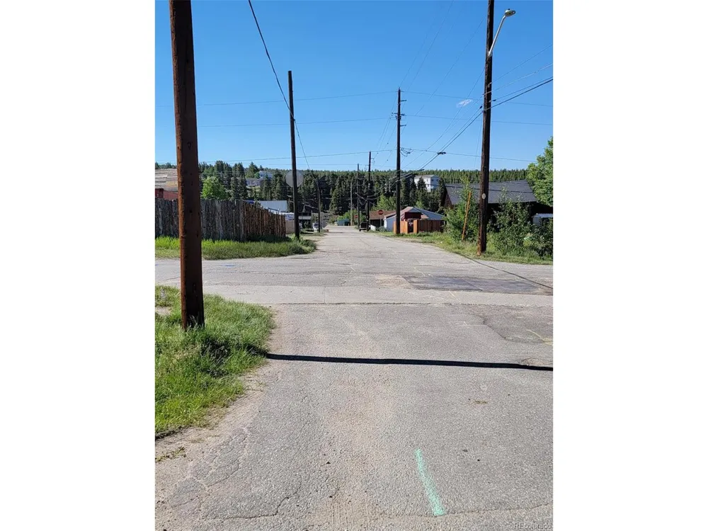 140 Chestnut Street Leadville, CO 80461