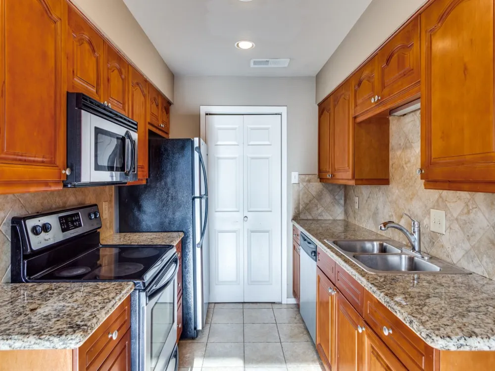 5618 Cedar Creek Drive #5 Benbrook, TX 76109