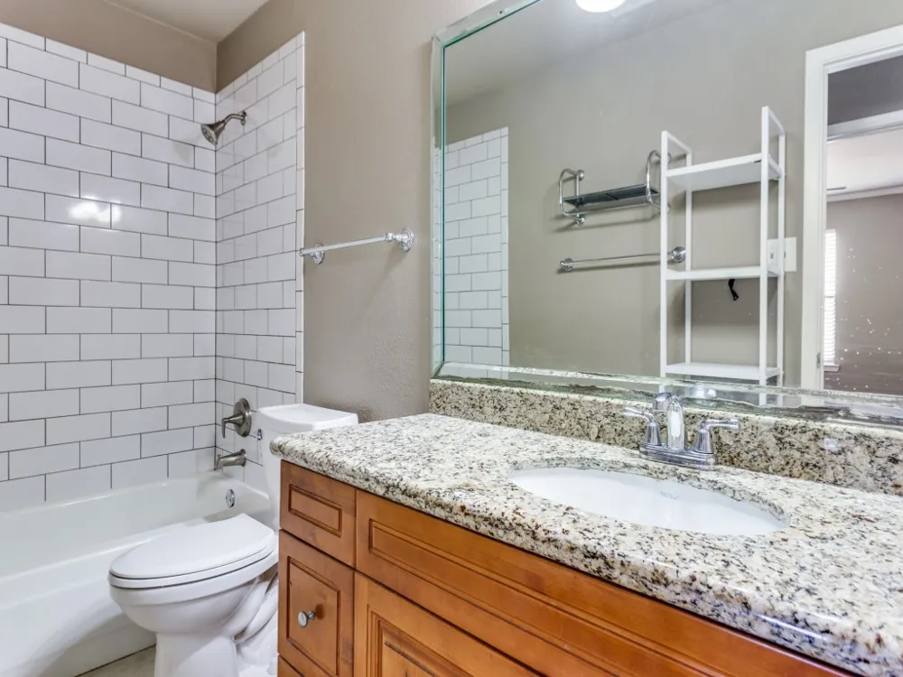5618 Cedar Creek Drive #5 Benbrook, TX 76109