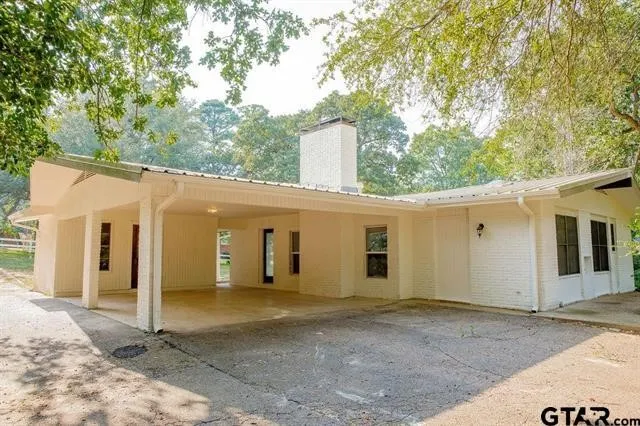 439 Lone Star Hideaway, TX 75771