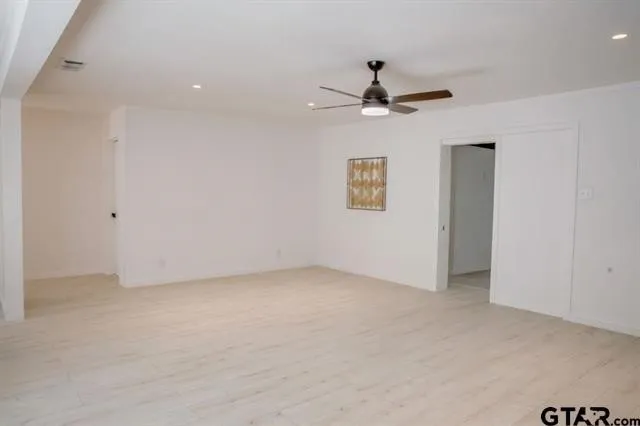 439 Lone Star Hideaway, TX 75771