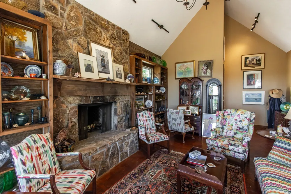 1775 Sunset Mountain Road Lipan, TX 76462