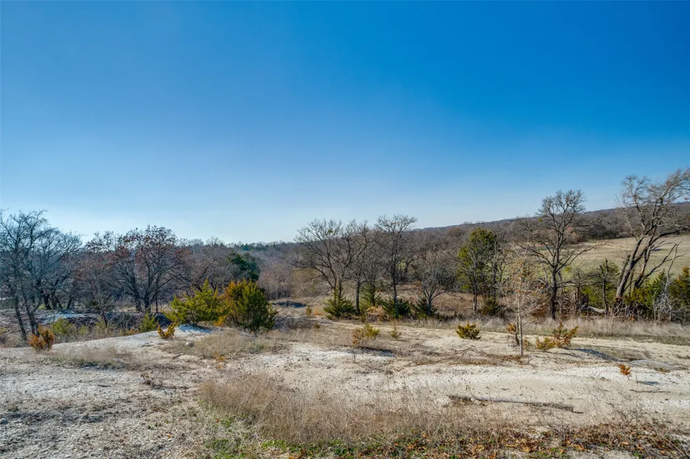 2111 Private Road 5499 McKinney, TX 75071