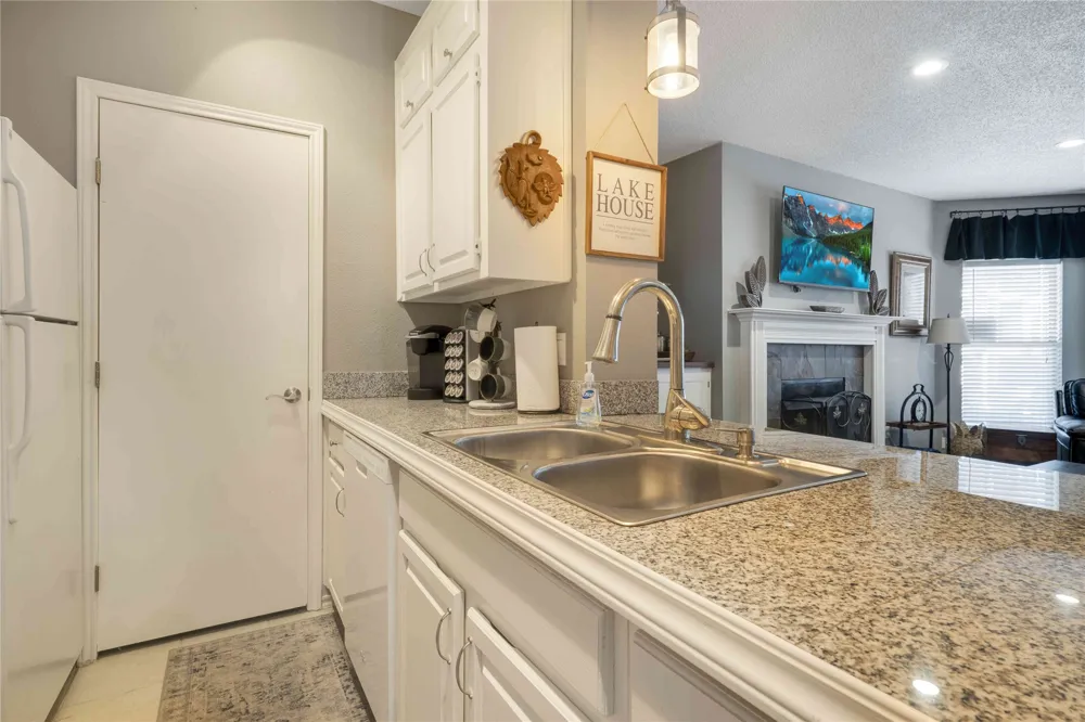 2164 Tanglewood Boulevard #C215 Pottsboro, TX 75076