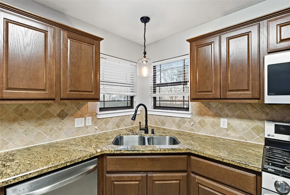 1112 Hopewell Court College Station, TX 77845