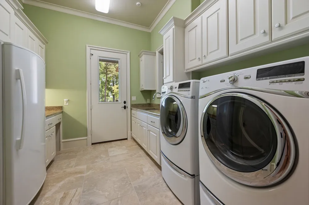 5581 Nancy Circle Chandler, TX 75758