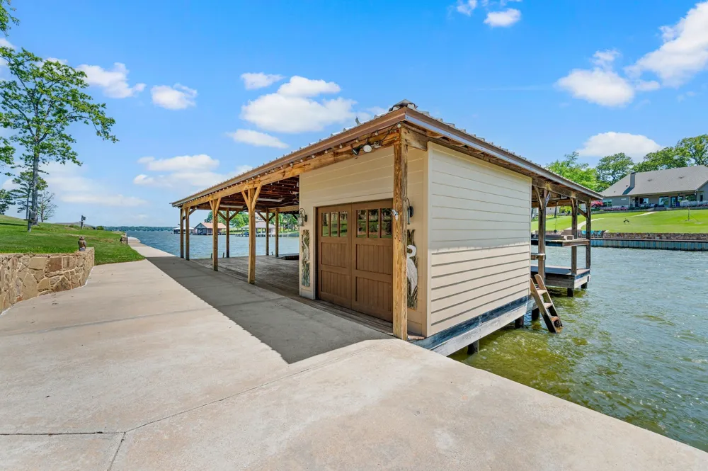 5581 Nancy Circle Chandler, TX 75758