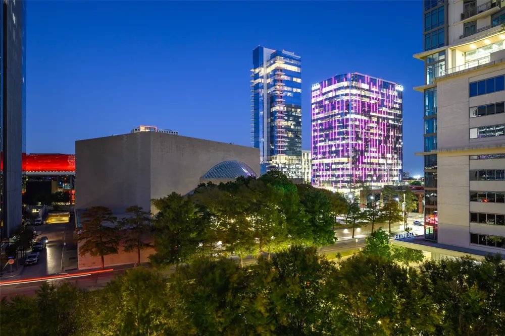1918 Olive Street #402 Dallas, TX 75201