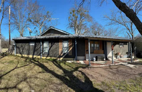 202 Cottonwood Street
