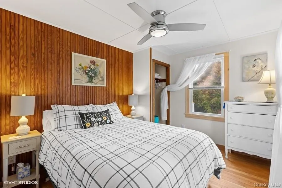 24 Cliff Way Baiting Hollow, NY 11933