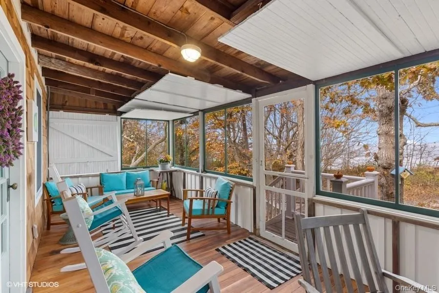 24 Cliff Way Baiting Hollow, NY 11933