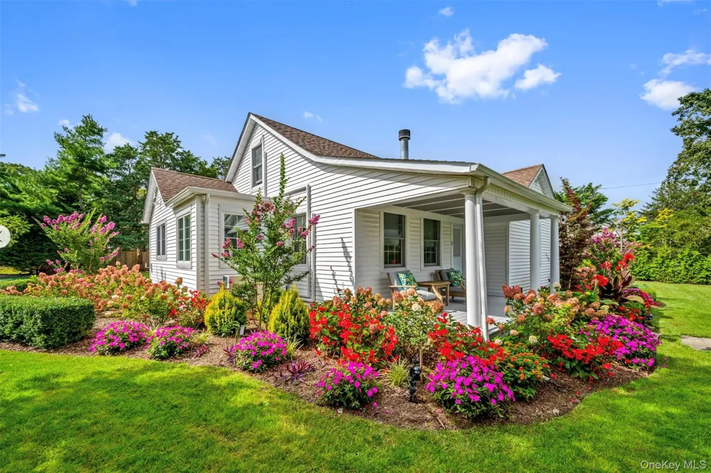 31 Liberty Street Westhampton Beach, NY 11978