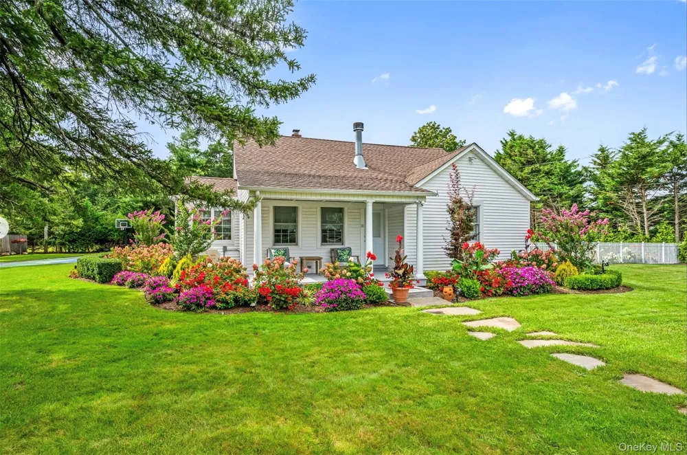 31 Liberty Street Westhampton Beach, NY 11978