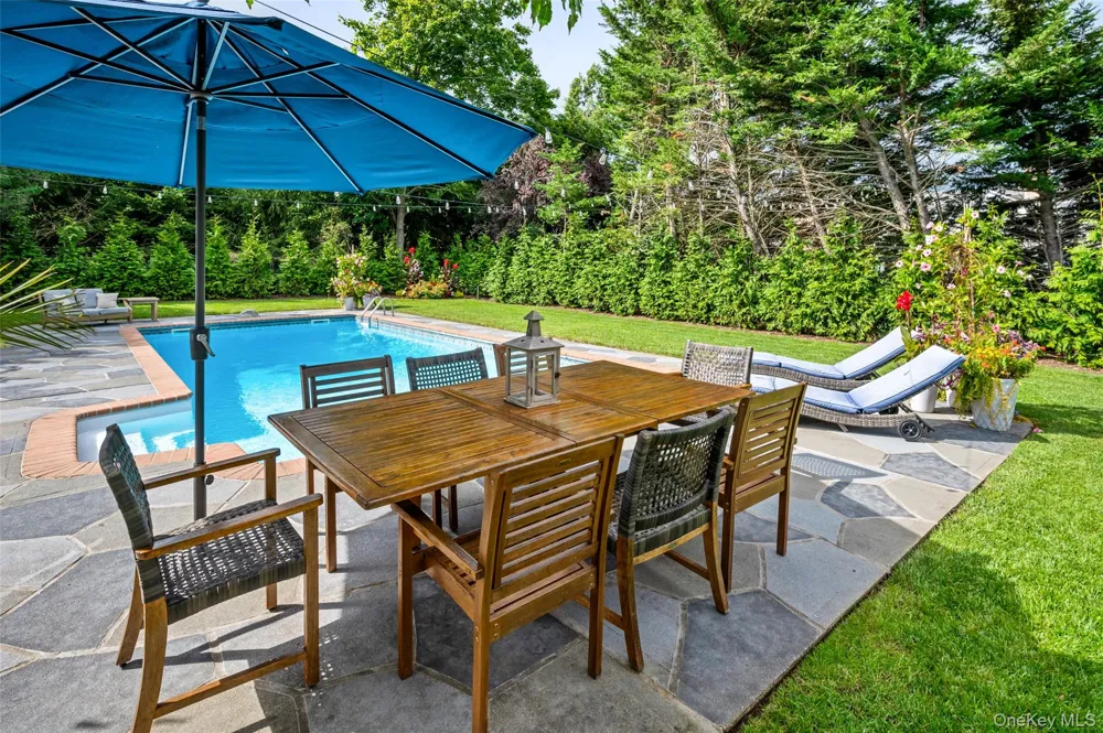 31 Liberty Street Westhampton Beach, NY 11978