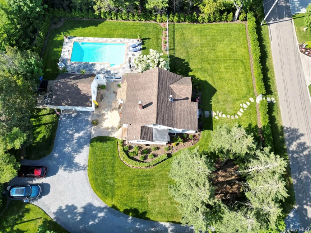 31 Liberty Street Westhampton Beach, NY 11978