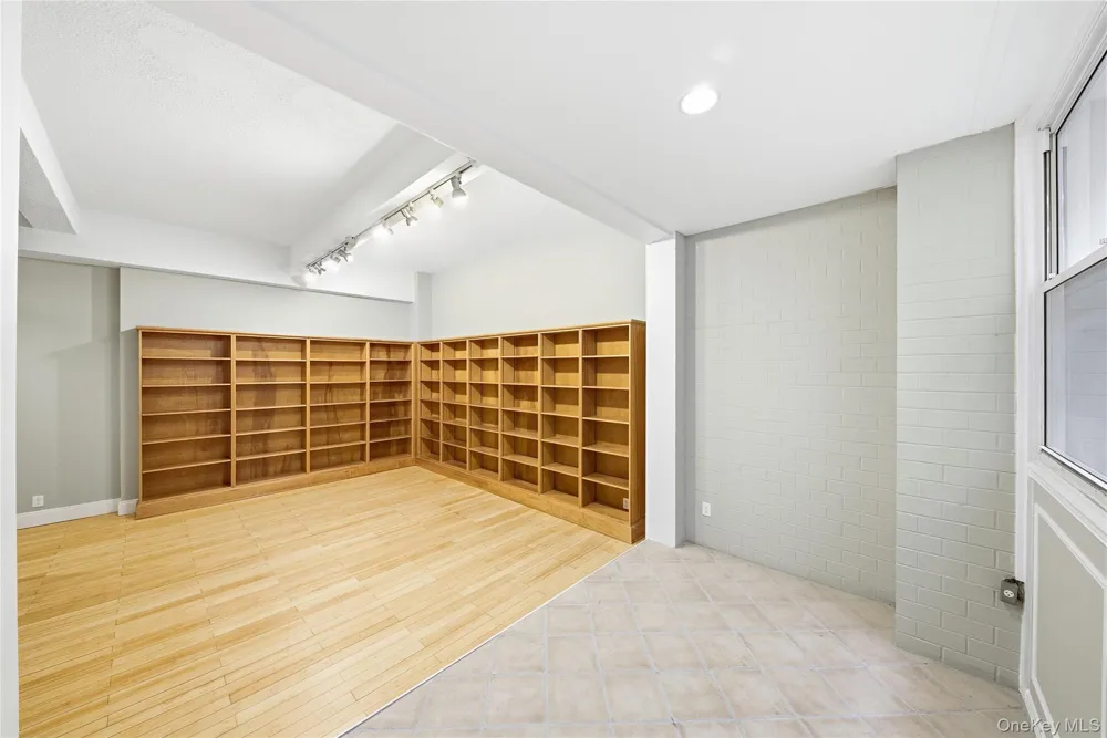 244 Madison Avenue #10A New York (Manhattan), NY 10016