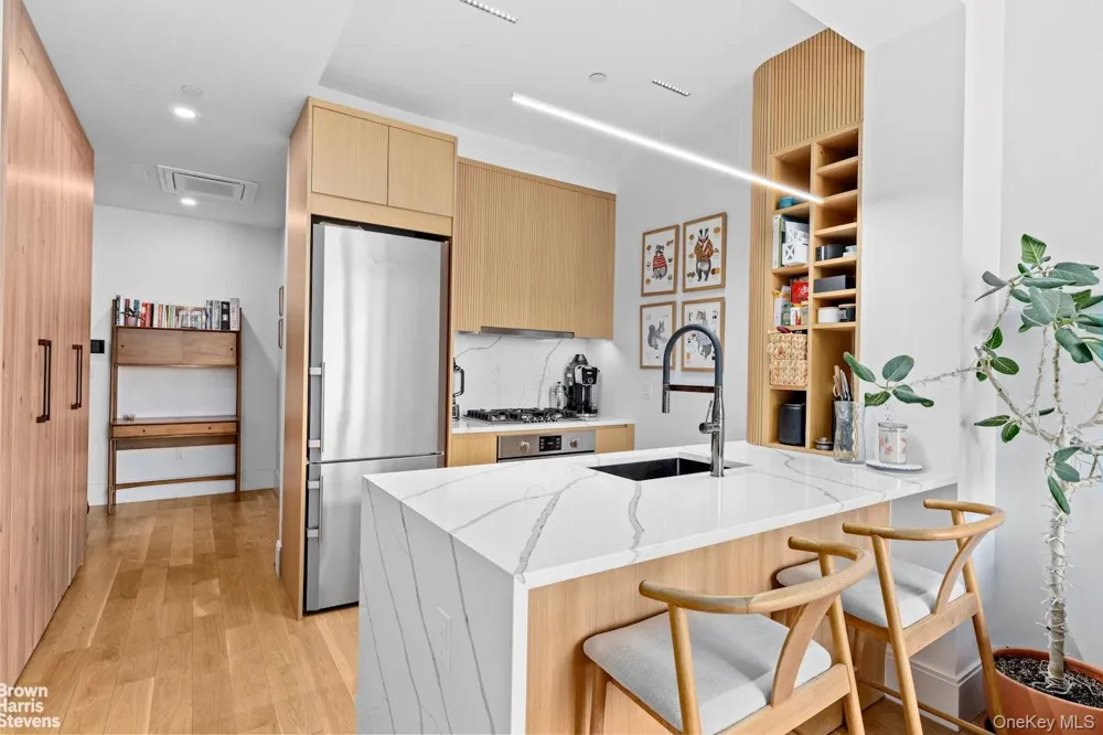 183 McGuinness Boulevard #3A Brooklyn, NY 11222