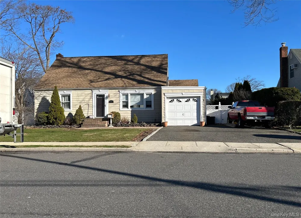 95 Clark Avenue Massapequa, NY 11758