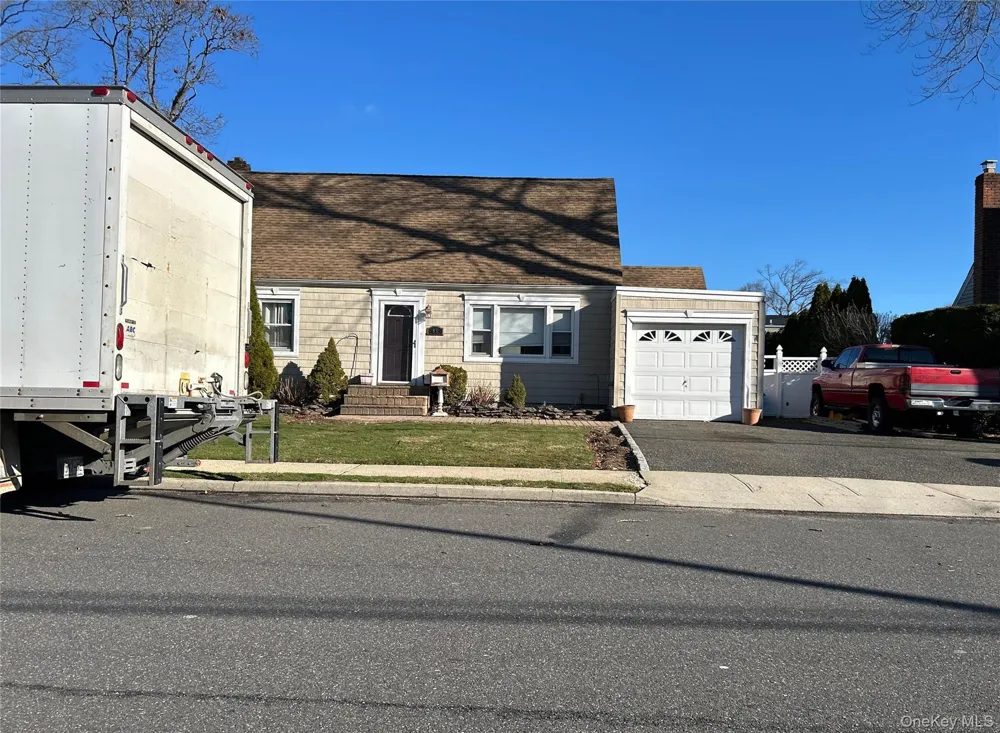 95 Clark Avenue Massapequa, NY 11758
