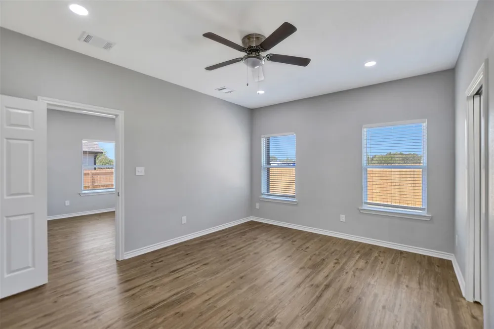 210 Kyle St Street Madisonville, TX 77864