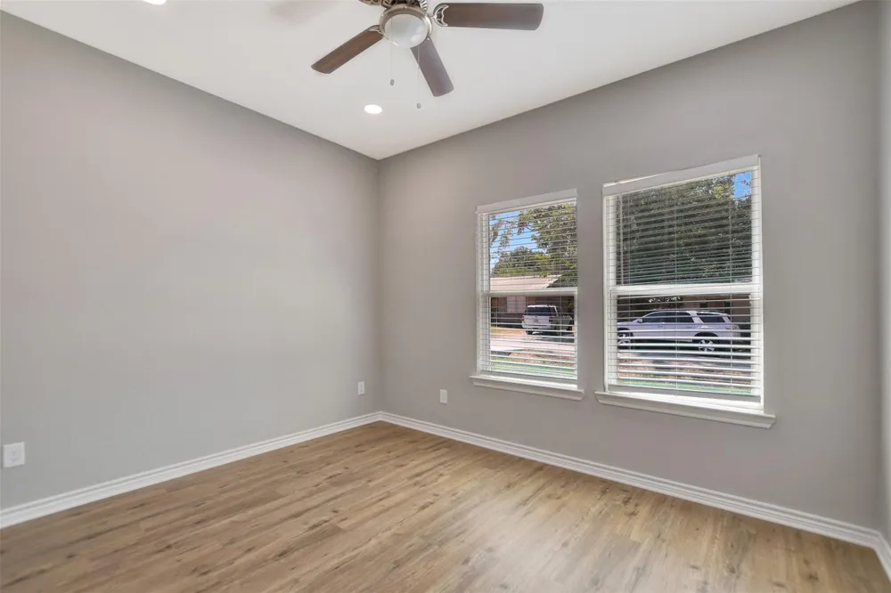 210 Kyle St Street Madisonville, TX 77864