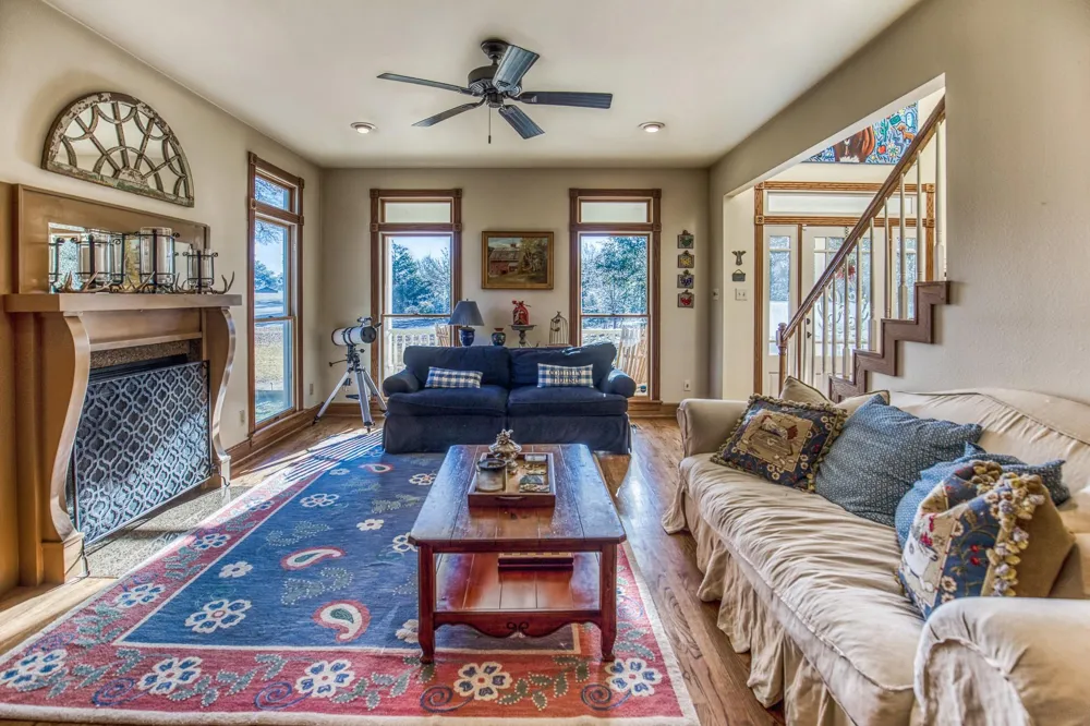 533 Bybee Road Round Top, TX 78954