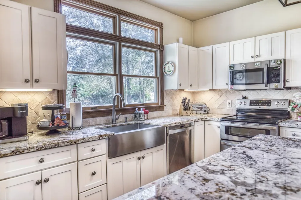 533 Bybee Road Round Top, TX 78954