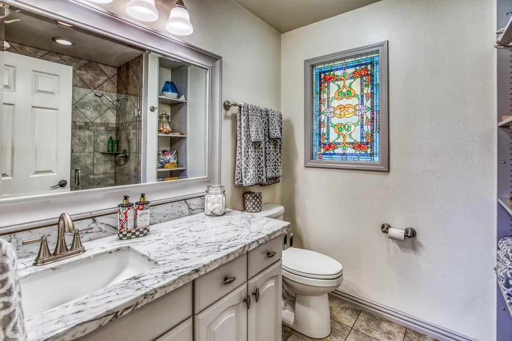 533 Bybee Road Round Top, TX 78954