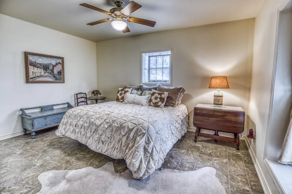 533 Bybee Road Round Top, TX 78954