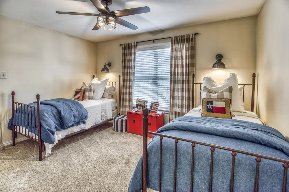 533 Bybee Road Round Top, TX 78954