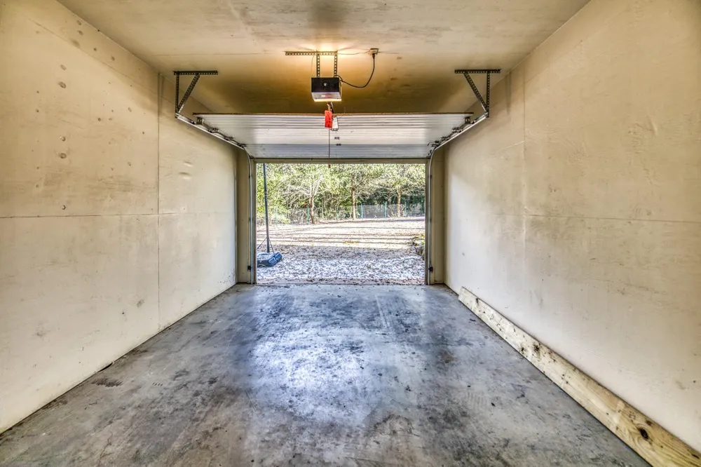 533 Bybee Road Round Top, TX 78954