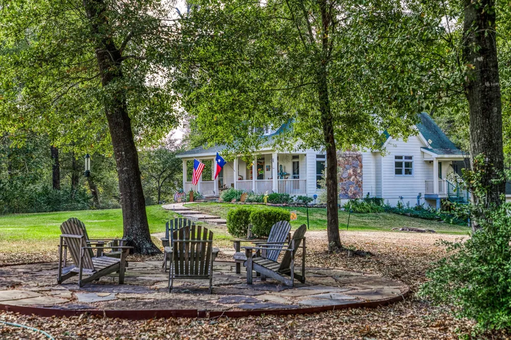 533 Bybee Road Round Top, TX 78954