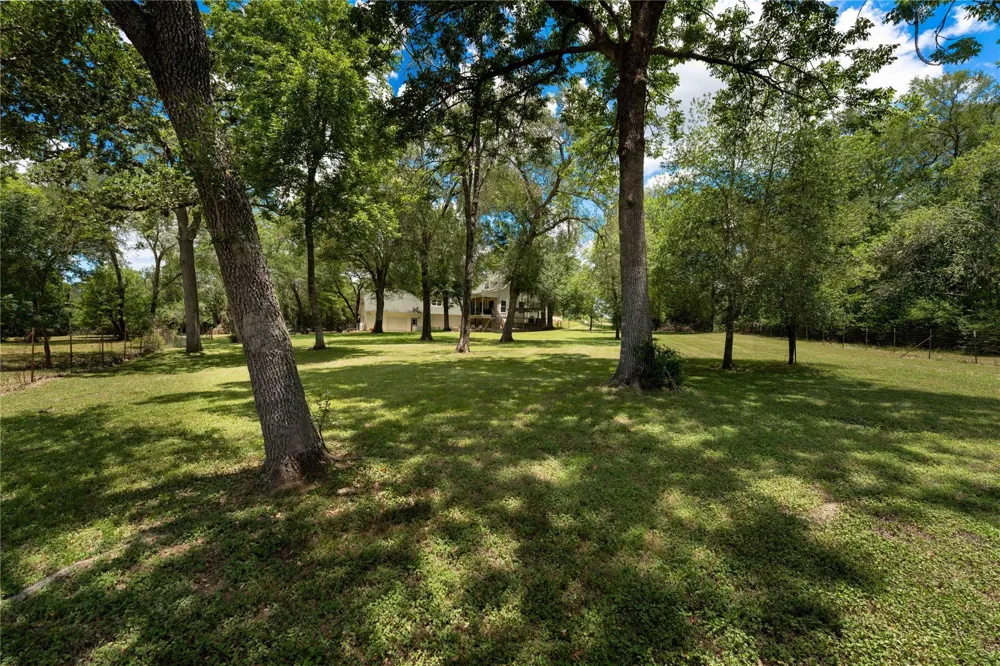 533 Bybee Road Round Top, TX 78954
