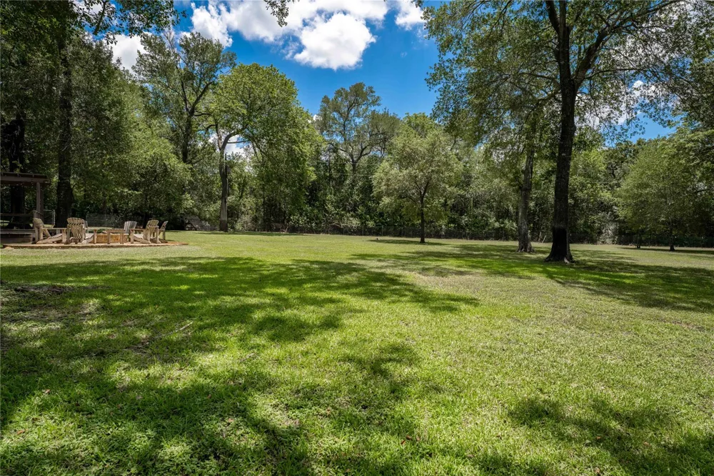 533 Bybee Road Round Top, TX 78954